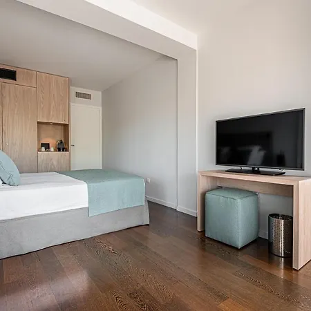 Hotell Anne De Bretagne