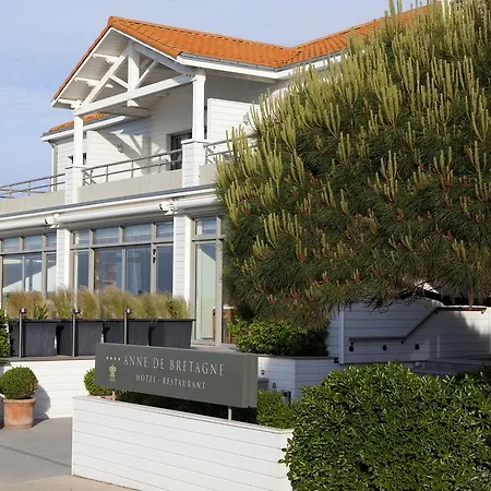 Anne De Bretagne 4*