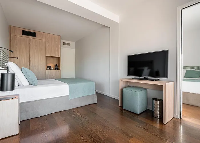 Hotel Anne De Bretagne