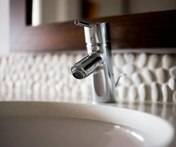 Anne De Bretagne Otel