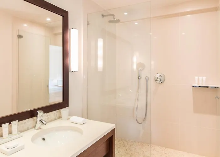 Anne De Bretagne Hotel